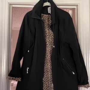 Luii lightweight waterproof jacket